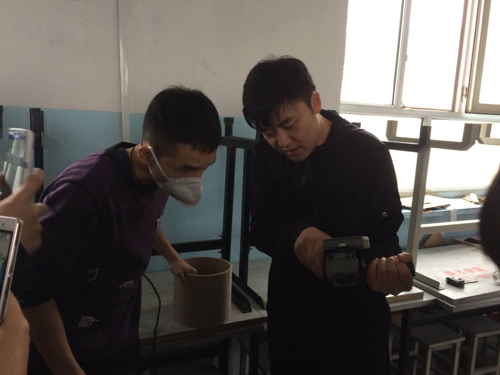 中央美术学院-1人(工作照)