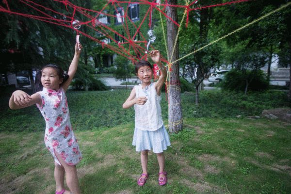 ���ض�ͯ�ιۻ�������װ�á�������