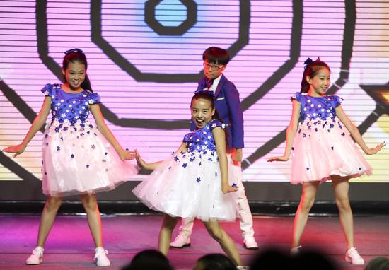 ѧԱ���ֳ����ݾ����赸