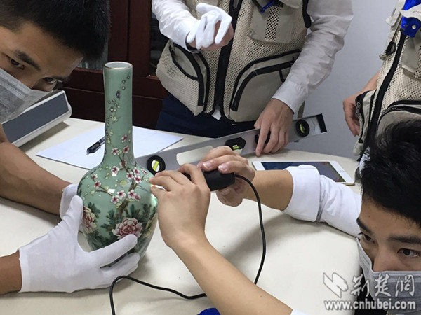 �人40�����Ʒ����������֤�� �����ղؼҹ�Ħ����