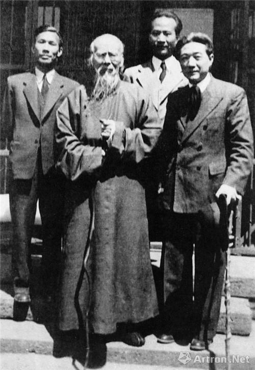 ��ͼ17�����ʯ��ǰ����һ�����챯�裨ǰ��������������ˣ������Ҷ��������루������һ����Ӱ