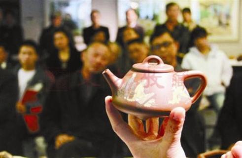 古玩圈套路太深:藏品没成功套现, 反而被“套”