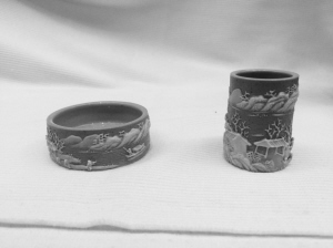 蒋伟甫收藏的乾隆金字款鸟食瓷雕