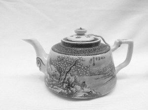 蒋伟甫收藏的余文襄“江城暮雪”壶