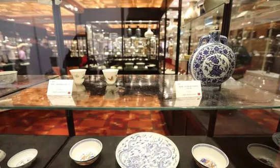 �ļ��մɹ���Ʒ�߼�ҵ�������D���ܣ�������������һ��ͬһ����ؼ��ղصĴ���