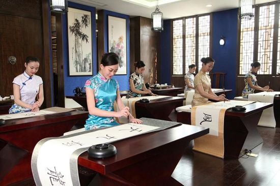 һϮ���ۣ���īֽ��