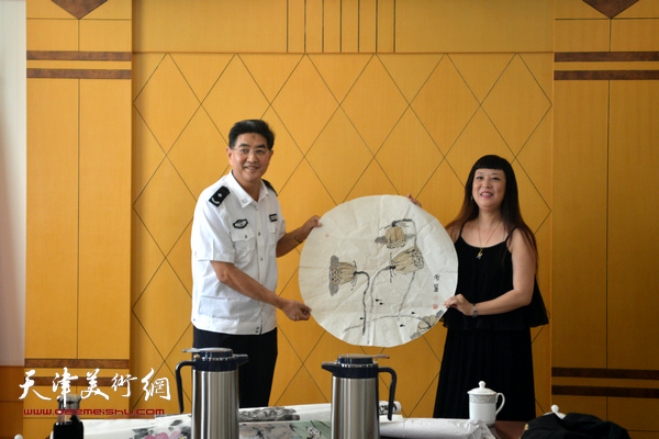 ���������黭Ժ��֯�黭�ҵ�������������ο��