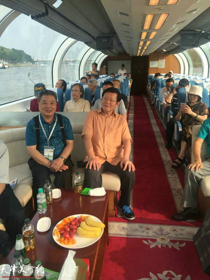 ��·�����仪���ɻ����ϡ�