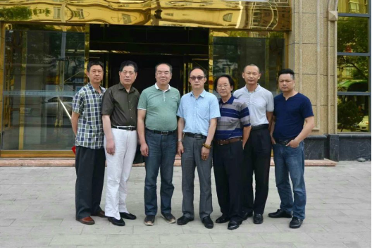 �人�к�����׿Խ�黭Ժ�����깤����̸�Ჿ�������Һ�Ӱ(��Ƭ��Ӱ��������)