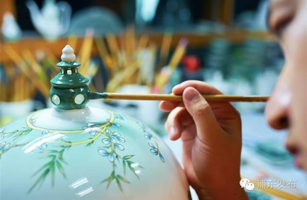 G20国宴餐具精美绝伦:最顶级瓷器工艺