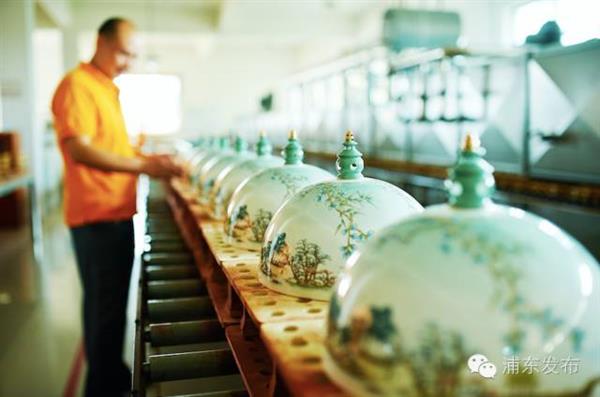 G20国宴餐具精美绝伦:最顶级瓷器工艺