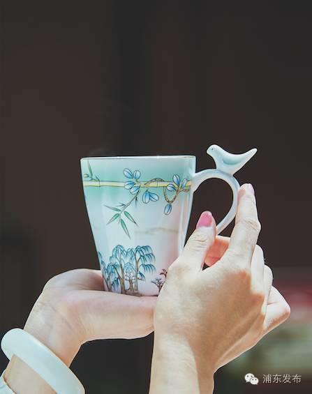 G20国宴餐具精美绝伦:最顶级瓷器工艺