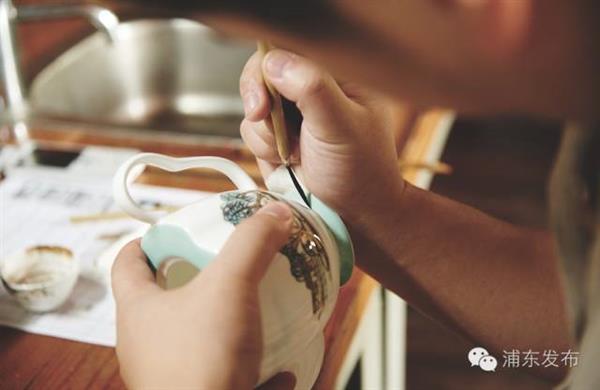 G20国宴餐具精美绝伦:最顶级瓷器工艺