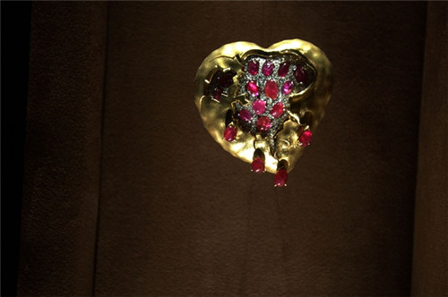 ������Ƶ������鱦����ʯ���ġ���е����