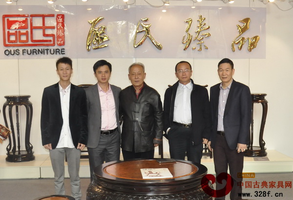 区胜春携精品参加中国传统工艺大师邀请展,并受到北京故宫专家认可