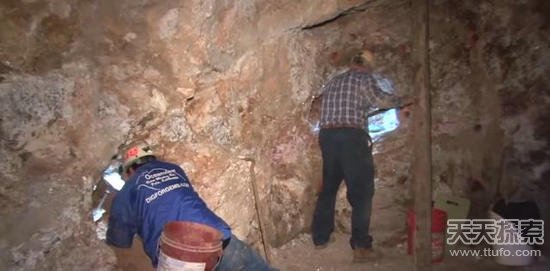 ���ӵ�ɽ�������ػ�ʯ�������������ɵ��