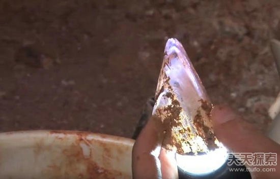 Ů��ɽ������ʯ ��ȥ��������ɽ