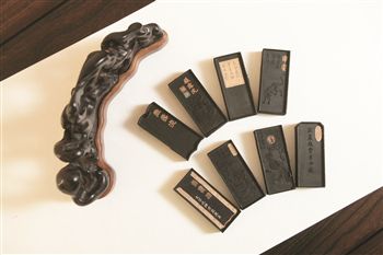 һֱ�������ķ����涼�ǲؽ������֮������ǽ�Щ�꣬����������֮�ơ��ڰ��㿴���������в��������������ԭ��