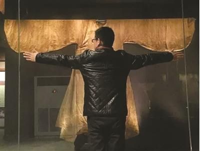 朝天宫宋明服饰展中的明代服装。