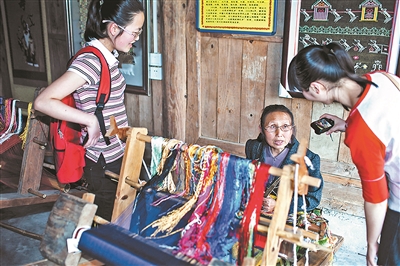 ����ѧ��������ʦ��ѧ�����ݷã�������С�����Ǽ��״�ѧ���ѧԺ�Ĵ�ѧ����ר���������������˽�����֯������ʷ���Ļ�