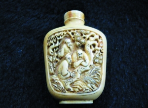 ��ʯ���̺�