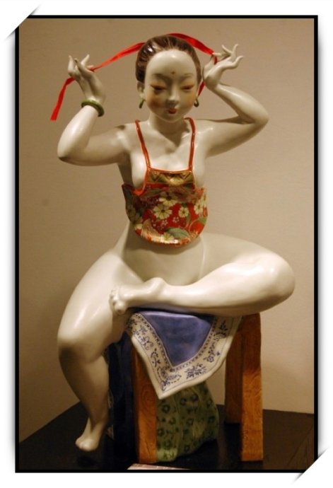 ��ͼ�������ִ���Ů������Ʒ����