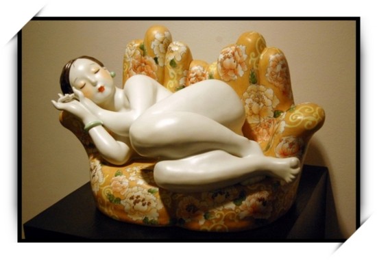 ��ͼ�������ִ���Ů������Ʒ����