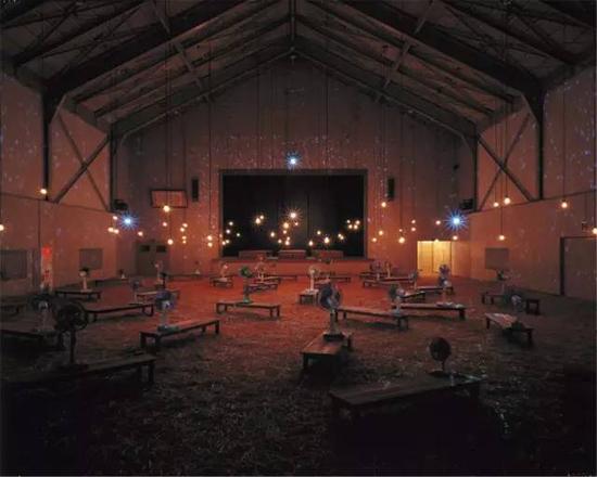 �ձ�Խ�����д��������