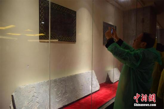 ͼΪ���������ġ���ɽ��ɲ�����ҡ�